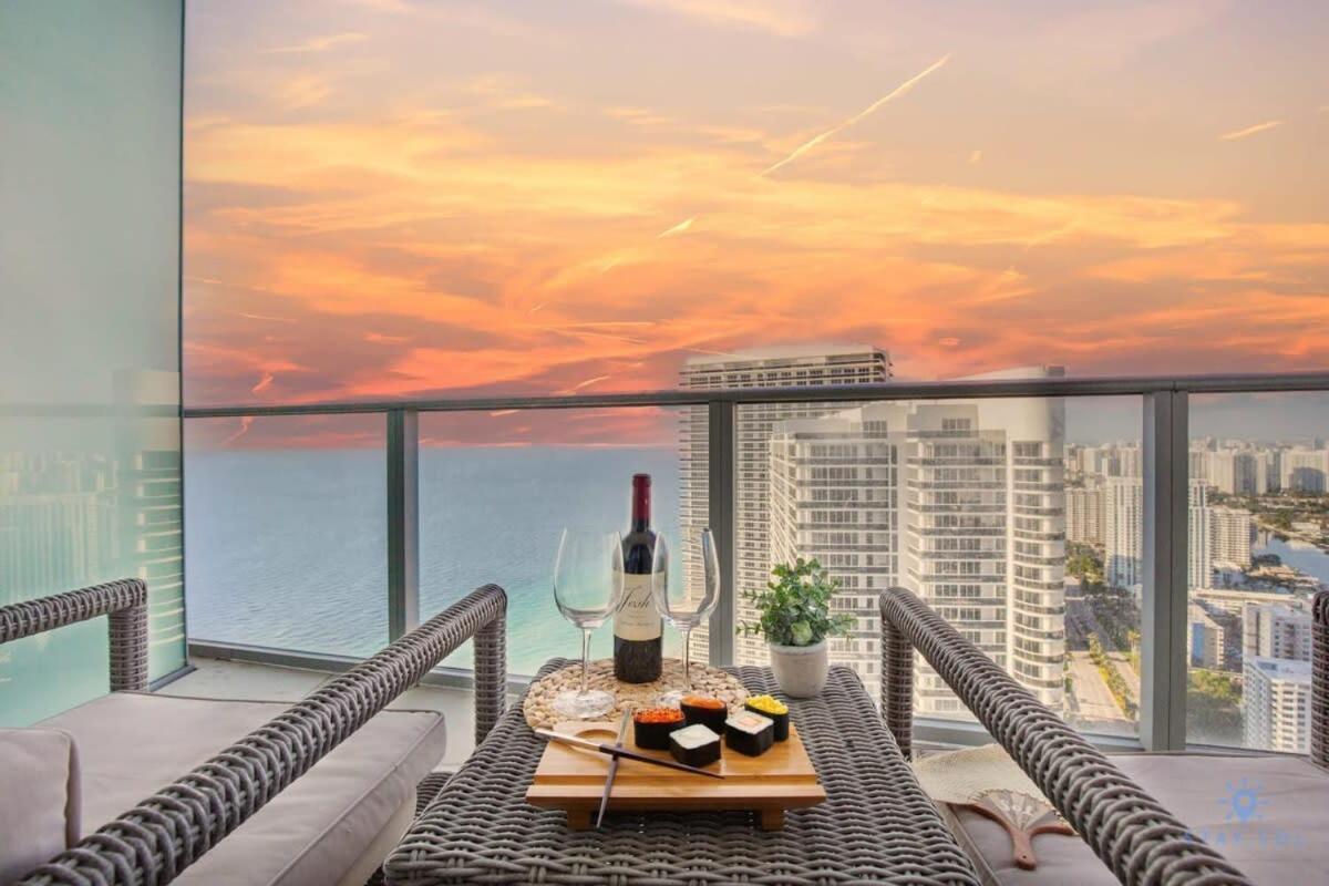 Upper Level Penthouse - Amazing Views Beach & Intracoastal Daire Hollywood Dış mekan fotoğraf